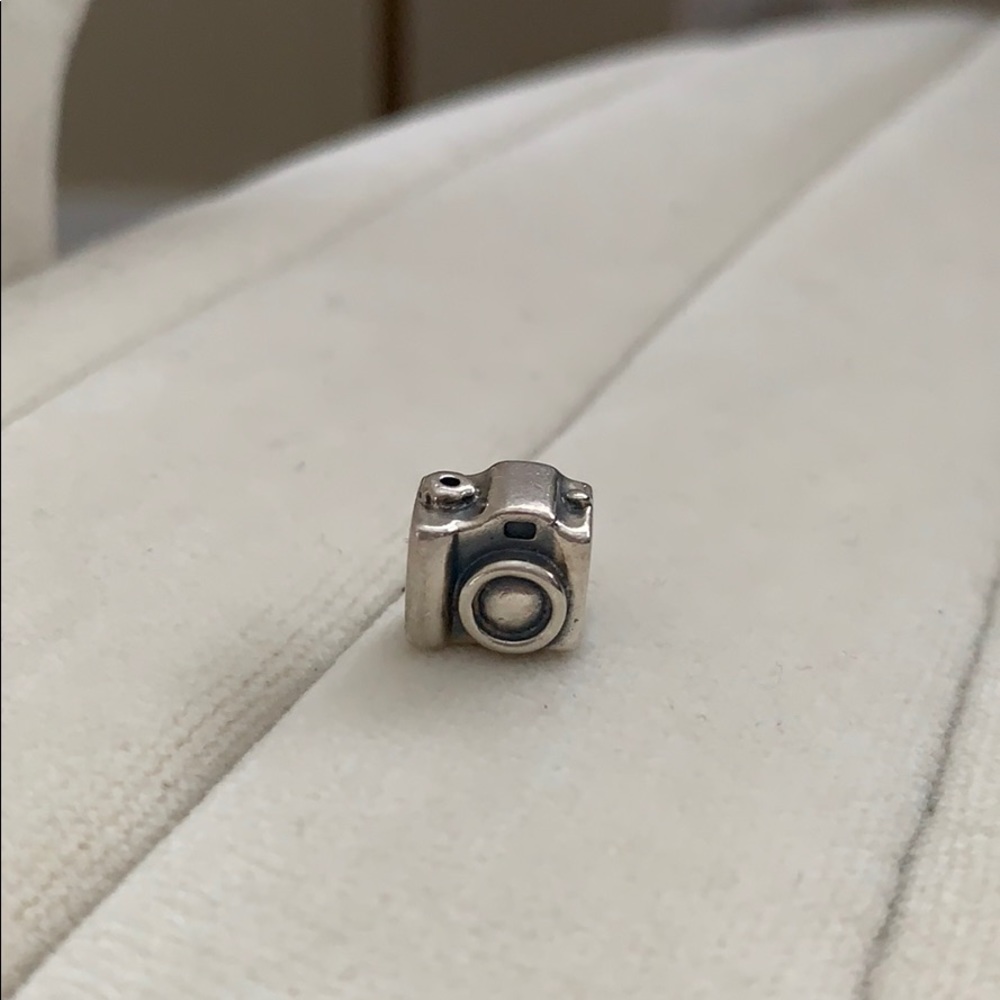 PANDORA St Marteen charm